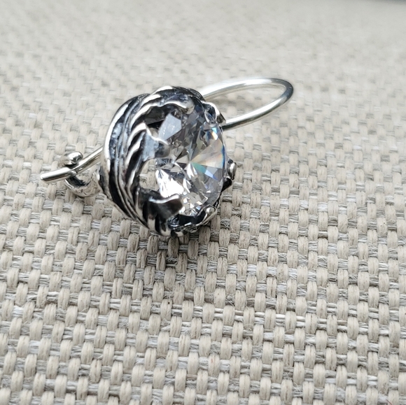 Shablool Single Earring - Picture 4 of 7